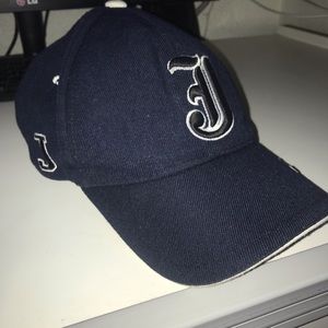 DH hat